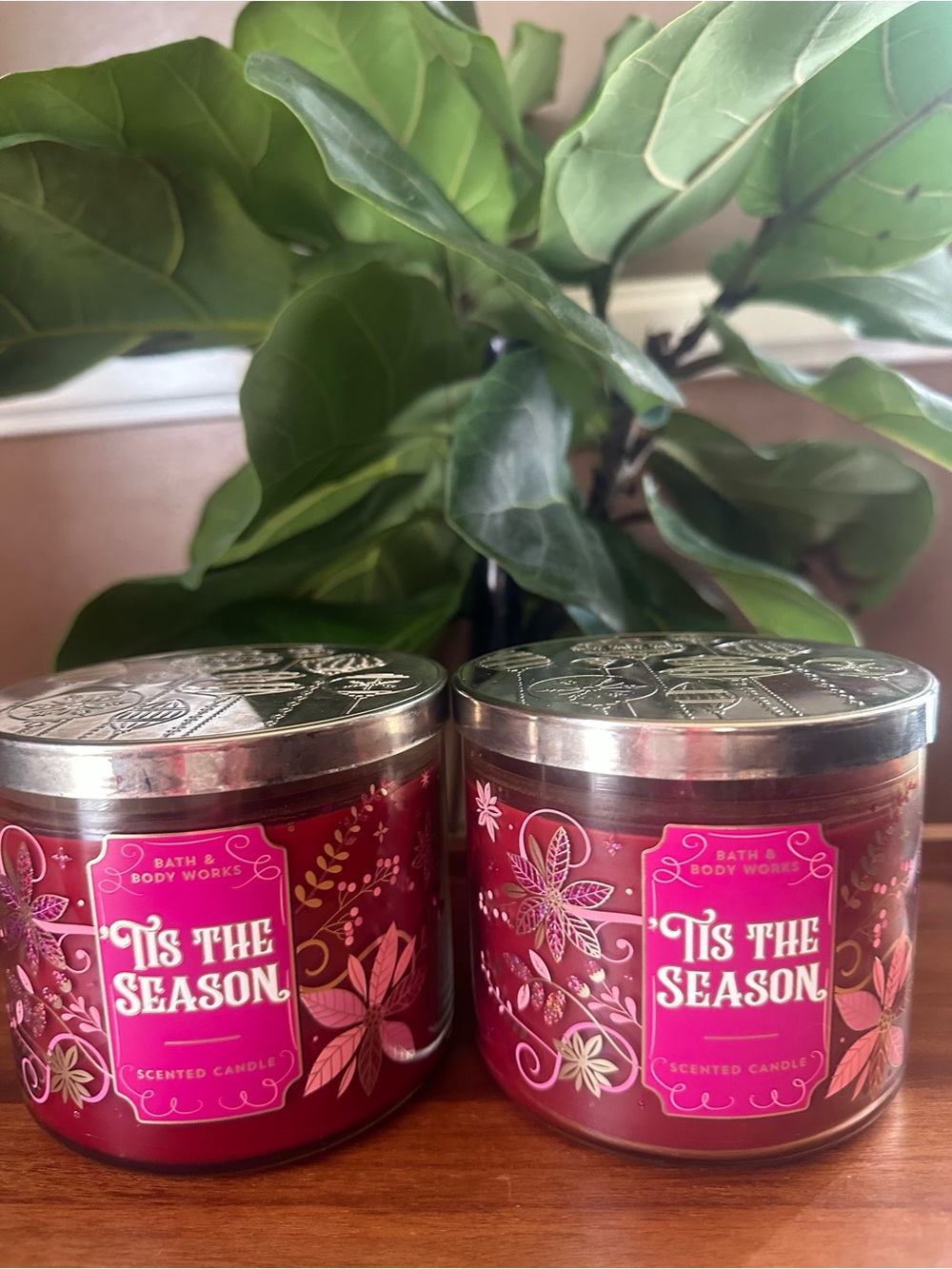 Bath & Body Works 'Tis The Season Red Scented  (Set of 2)